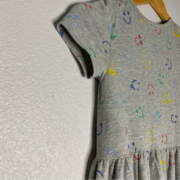 Tucker + Tate Girl’s Dress Size 7, Short Sleeve Gray Multi Color Smily - Picture 9 of 10